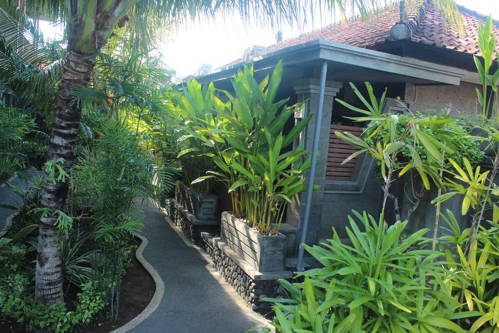 Letos Kubu Homestay Kuta Lombok Exteriör bild