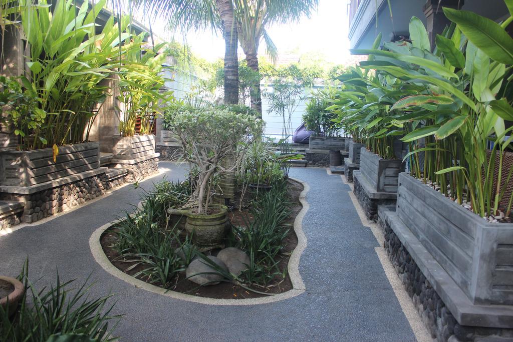 Letos Kubu Homestay Kuta Lombok Exteriör bild