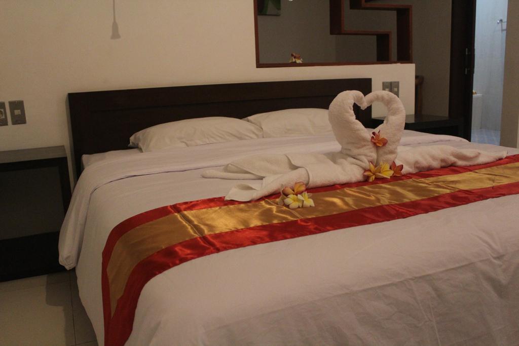 Letos Kubu Homestay Kuta Lombok Exteriör bild